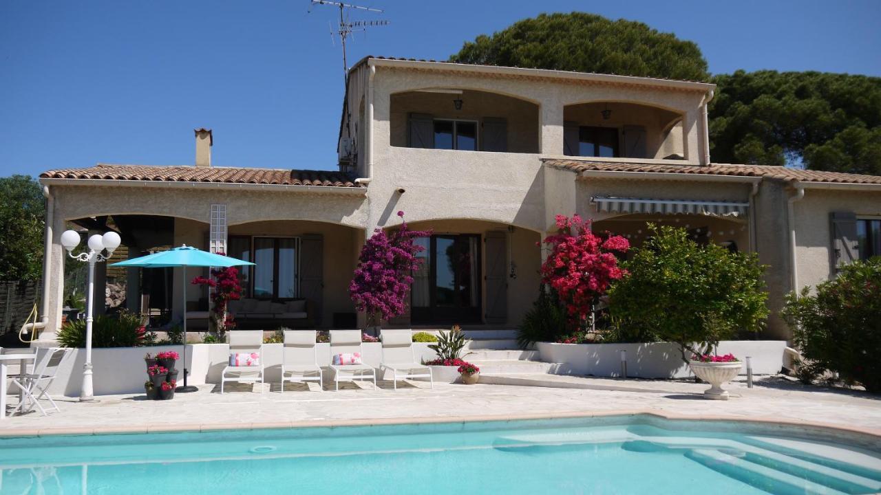 Grand Appartement Dans Maison Avec Piscine Privee Fréjus Eksteriør billede